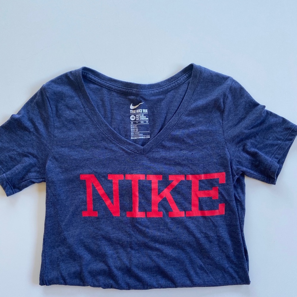 Nike navy blue and red v-neck shirt size XS